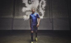 开云体育官方网站-霸主对决，广东队铜墙铁壁封锁火箭，伦纳德成全场孤胆英雄