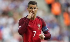 开云体育入口-亚利桑那铁骑碾压浦江滩，米切尔的王权之夜