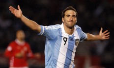 开云体育官方网站-雨幕下的唯一变奏，诺里斯如何以一己之力重写车队命运