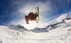 开云体育在线-聚光灯下的杀手本能，当拉文踏上马刺主场，舞台越大刀锋越冷