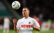 开云体育下载-绝杀！格纳布里临危受命，雷恩最后时刻逆转石油军团