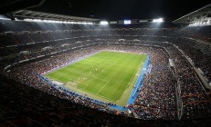 开云体育官网-当篮球巨星在赛车场接管比赛，体育竞技中的唯一性时刻