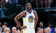 开云体育在线-球员表现可谓神勇，篮球比赛悬念重重！的简单介绍