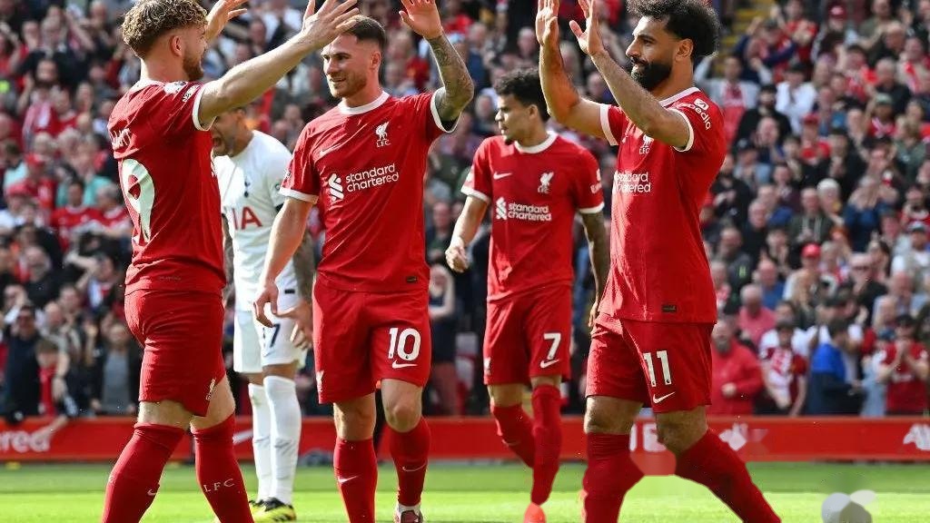 关于英超关键之战,胜负在掌握谁将夺魁?的信息 关于英超关键之战,胜负在掌握谁将夺魁?的信息