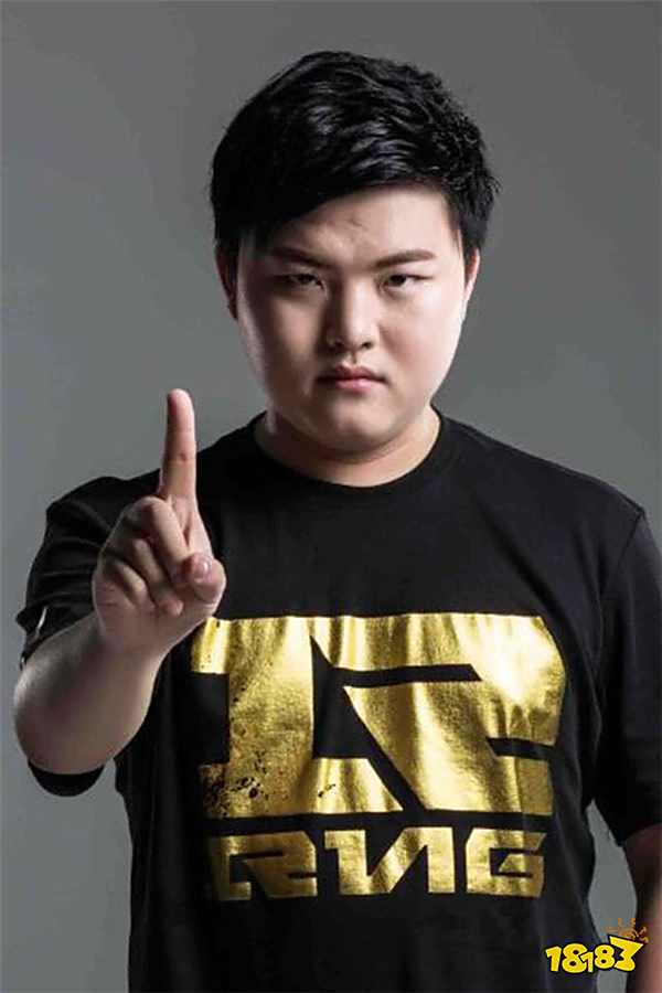 100T翻盘DRX，Uzi线上压制力十足激烈交锋入围赛，锁定晋级资格的简单介绍