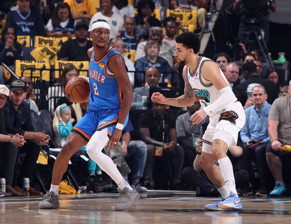 NBA季后赛开幕在即,各队备战热火激情 NBA季后赛开幕在即,各队备战热火激情