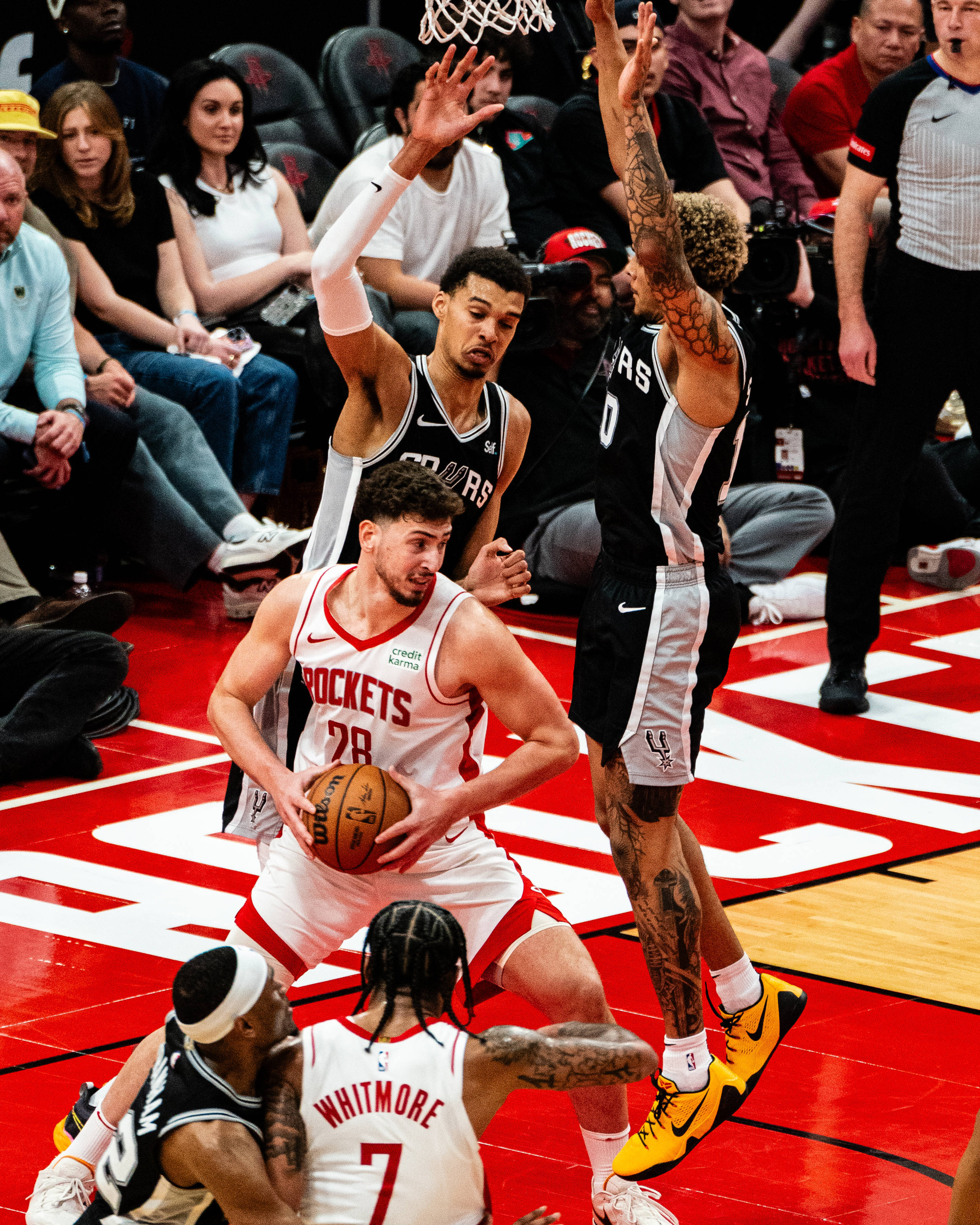 马刺球员因车祸受伤需休息两周 马刺球员因车祸受伤需休息两周