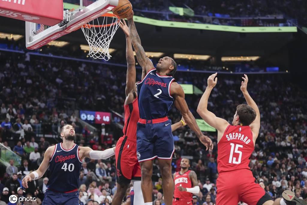 火箭主场大胜快船，哈登砍下三双