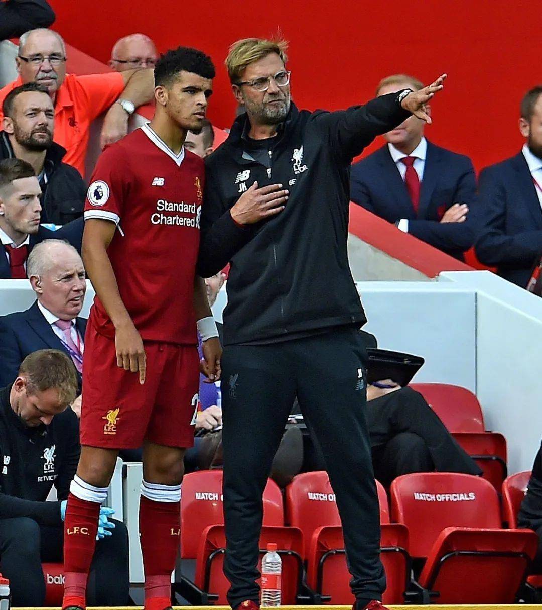 皮斯康主场逼平，保持不败势头