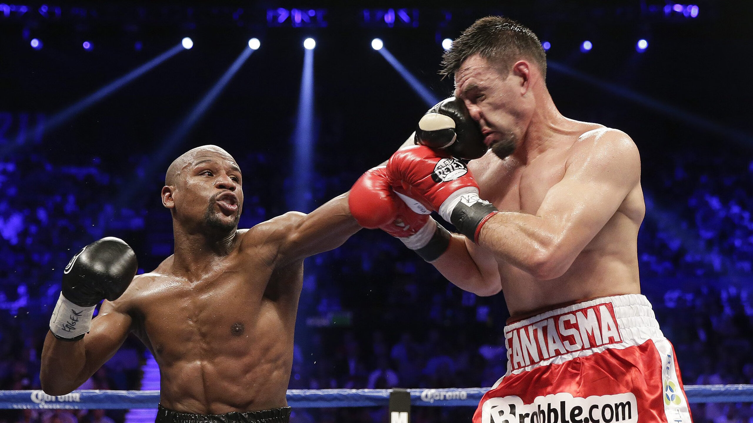 独舞与围城，当姆巴佩照亮球场，美国队则在中国队的防线上写下判词